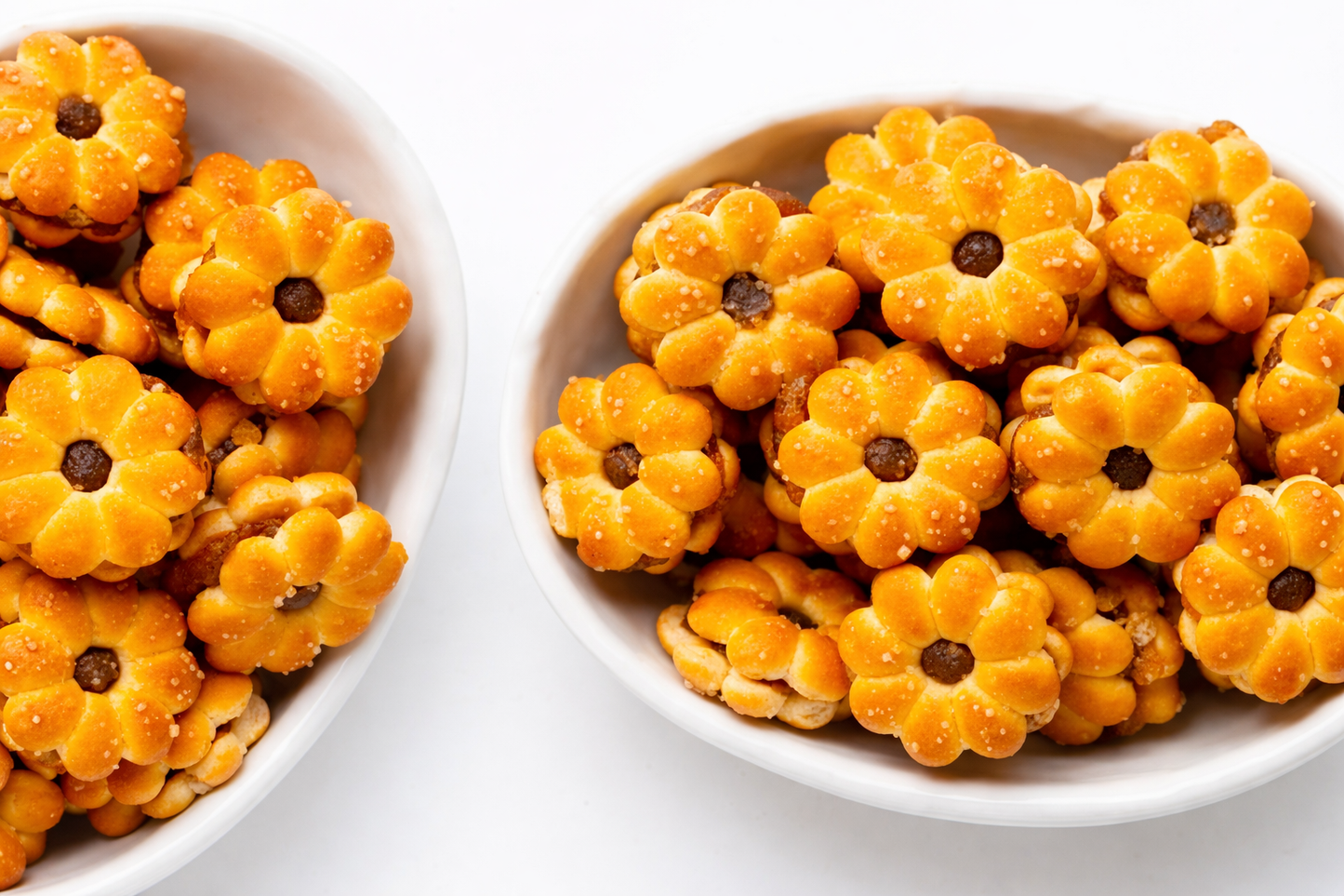 Thai Pineapple Jam Filled Biscuits 240g - ขนมปังไส้สับปะรด